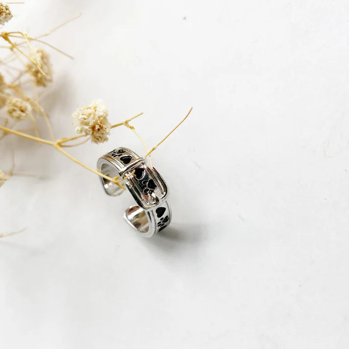 Cute and Stylish Dog-Inspired Collar Ring