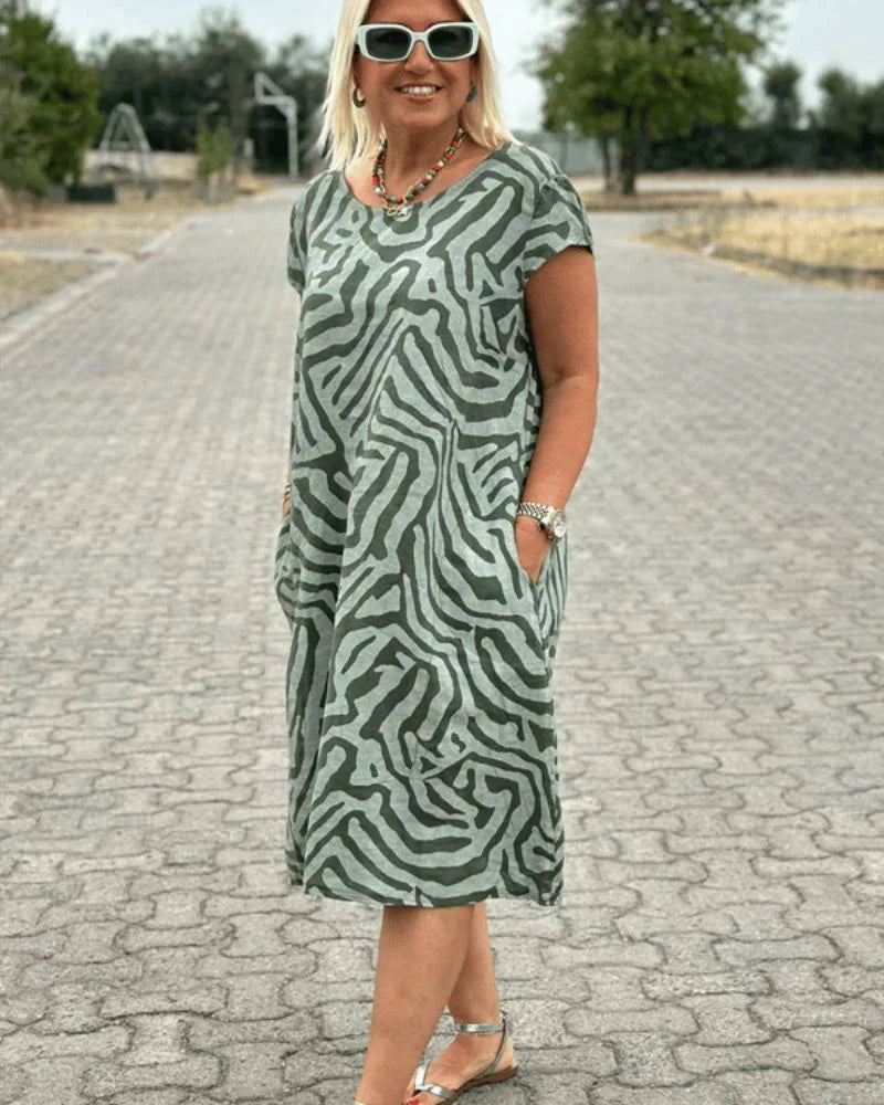 Avanille | round neck dress