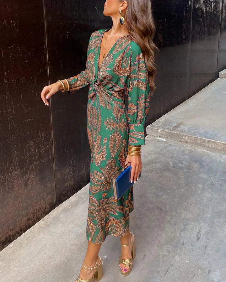 Dineke - Elegant dress with long sleeves and floral print