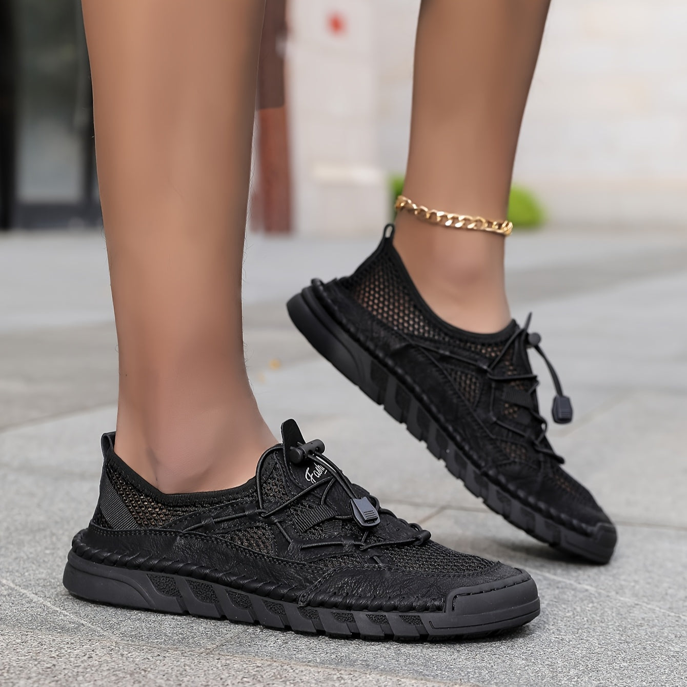 Elara – The breathable comfort shoe