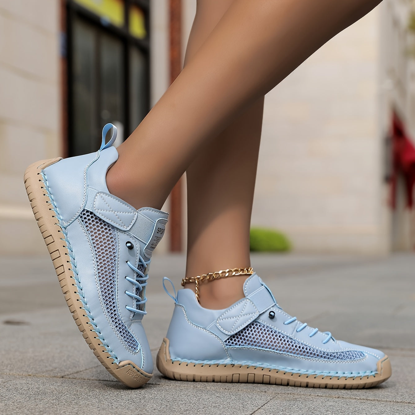 Mira – Light summer comfort with a breathable design