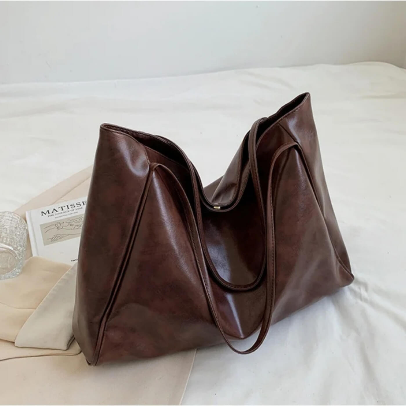 Silvia's Minimal Carry | Tote Bag