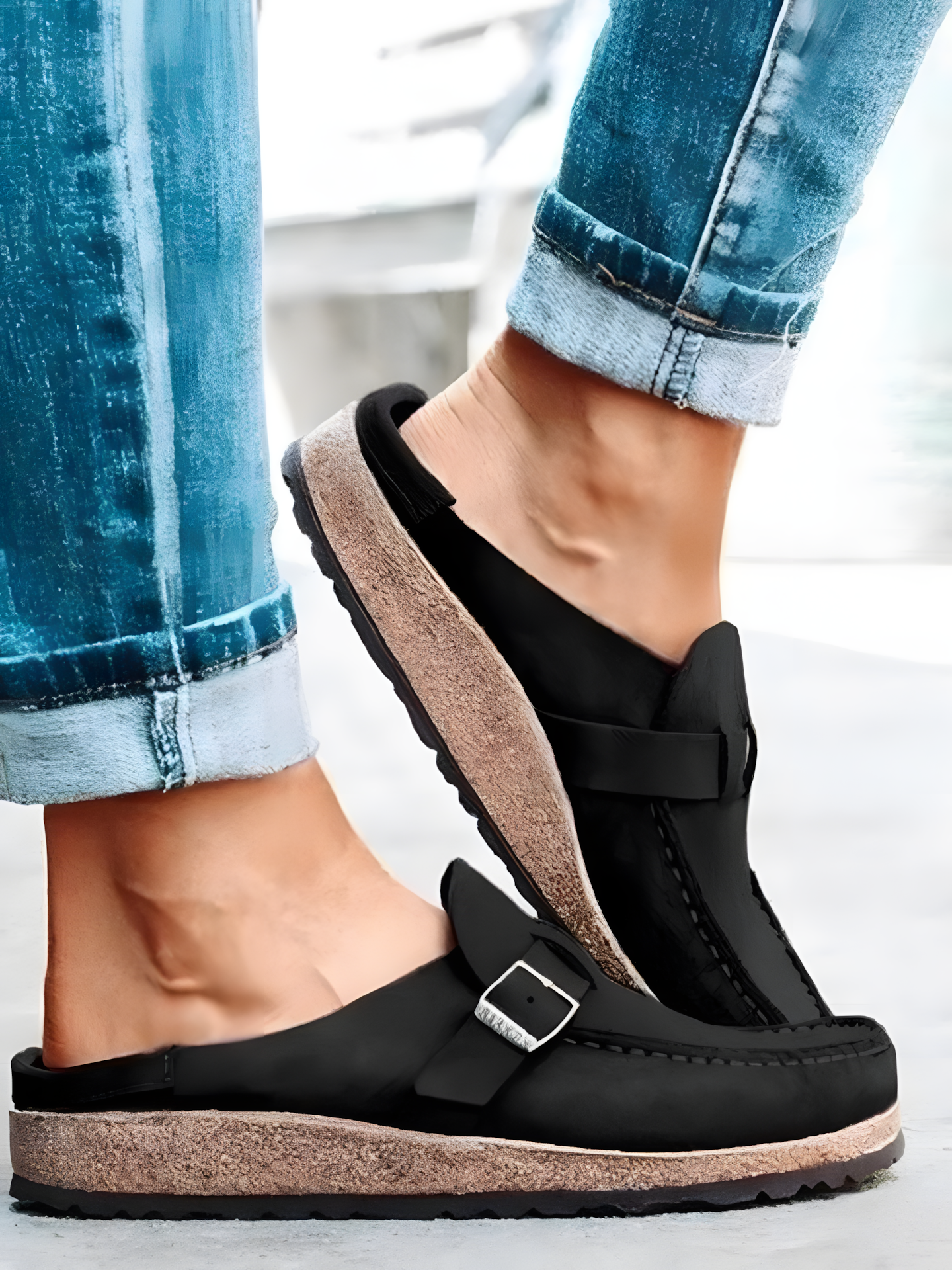 Mallorca – Suede Buckle Comfort Clogs