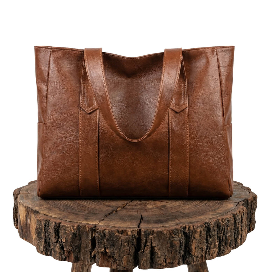 Livia's Minimal Carry | Tote Bag