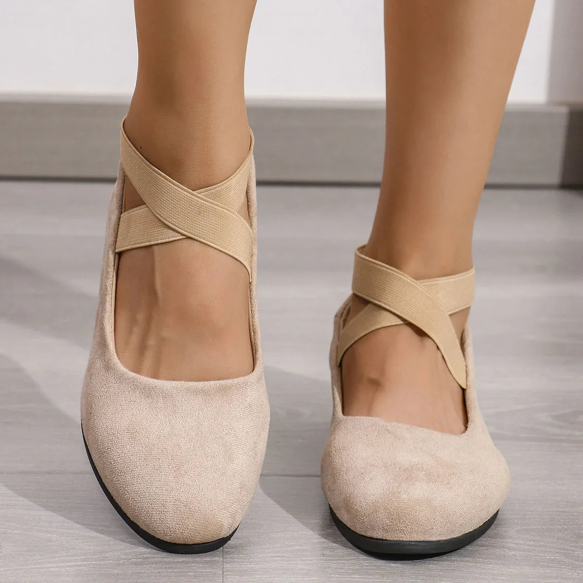Madeleine | Closed and Comfortable Wedge Shoes