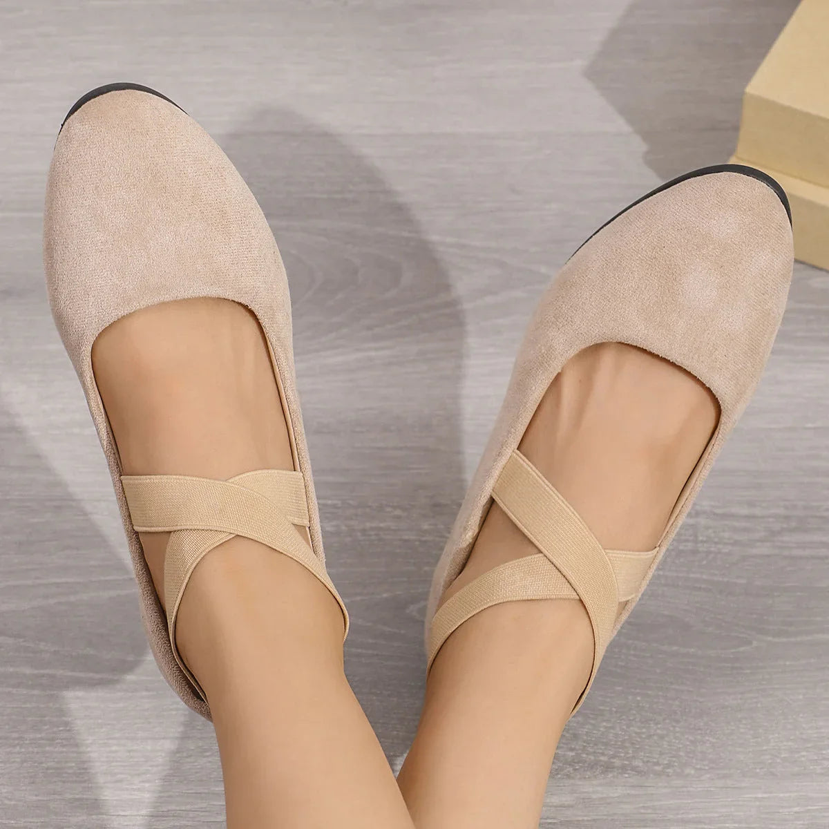 Madeleine | Closed and Comfortable Wedge Shoes