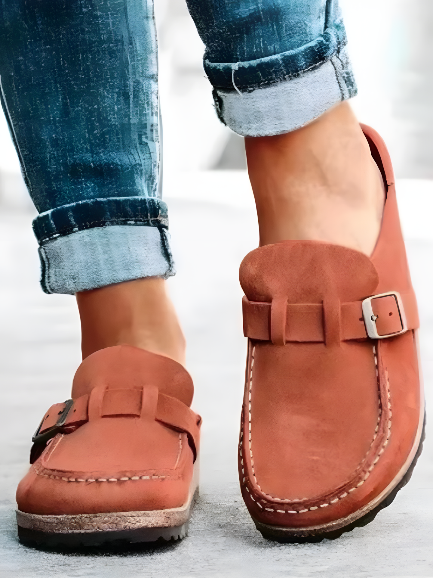 Mallorca – Suede Buckle Comfort Clogs