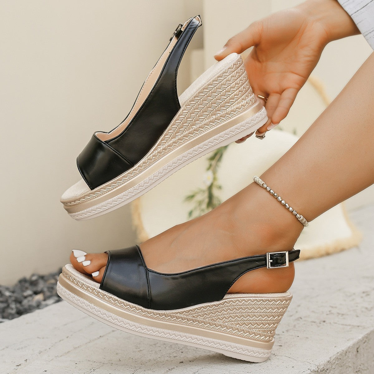 Victoria - Women's orthopedic sandals