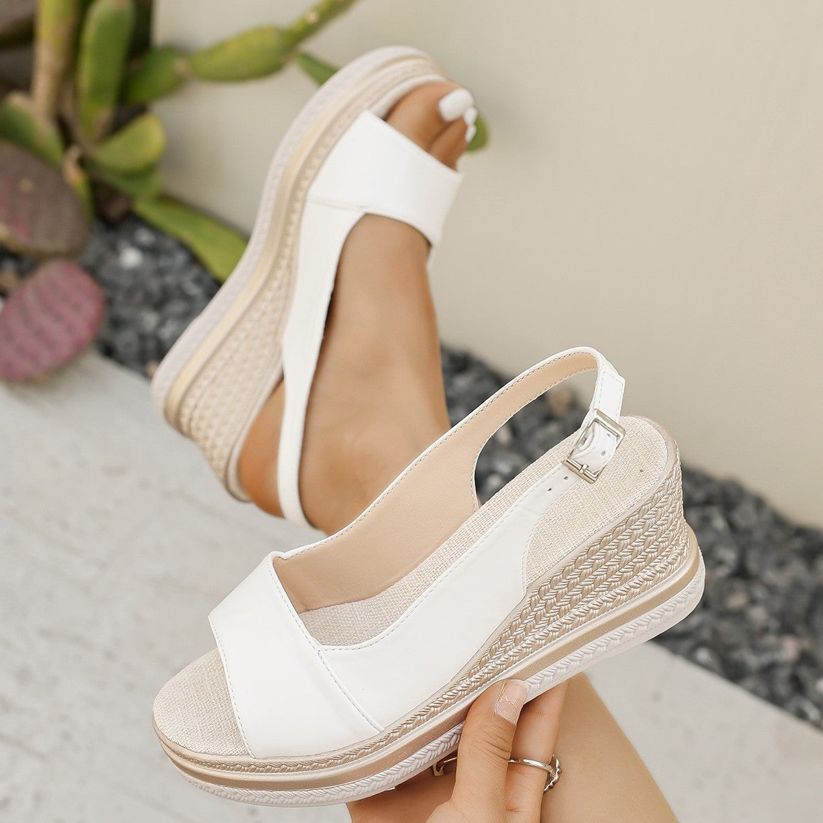 Victoria - Women's orthopedic sandals